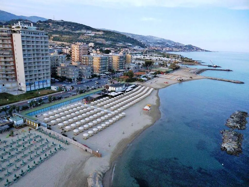 Hotel Jean Marie Арма-ди-Таджа