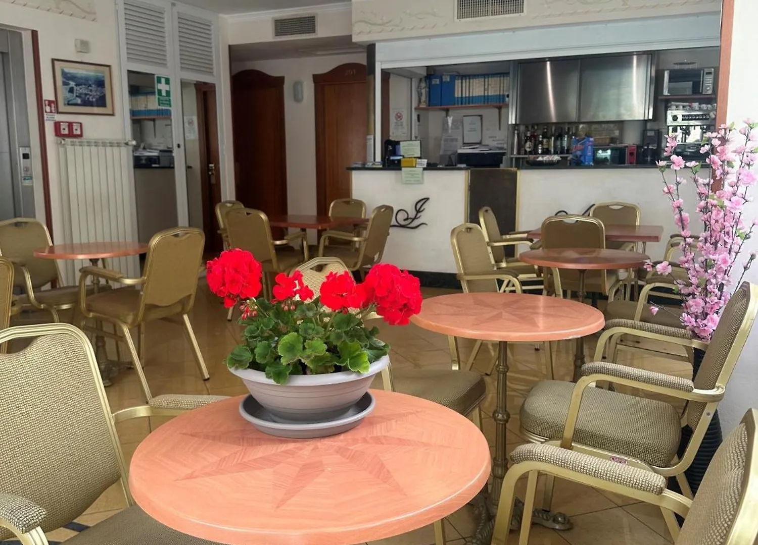 Hotel Jean Marie Арма-ди-Таджа